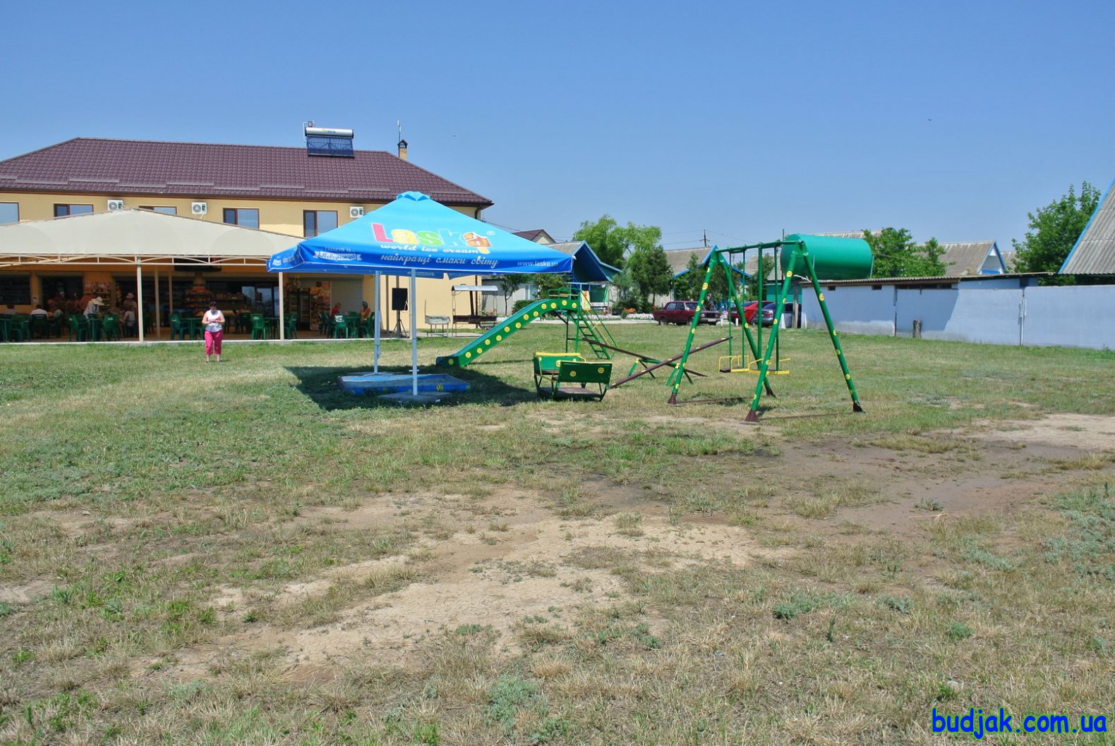 Территория и общие фото. База отдыха «Плай». Курорт Рассейка. Фото № 0503. 2017 год